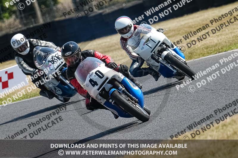 cadwell park;cadwell park photographs;cadwell trackday photographs;enduro digital images;event digital images;eventdigitalimages;peter wileman photography;racing digital images;trackday digital images;trackday photos